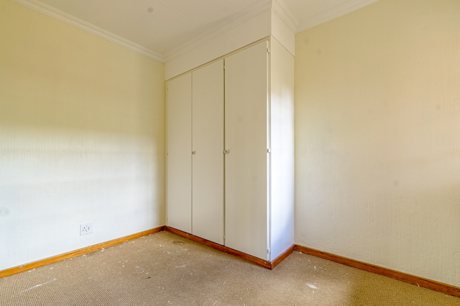 2 Bedroom Property for Sale in Die Wilgers Gauteng