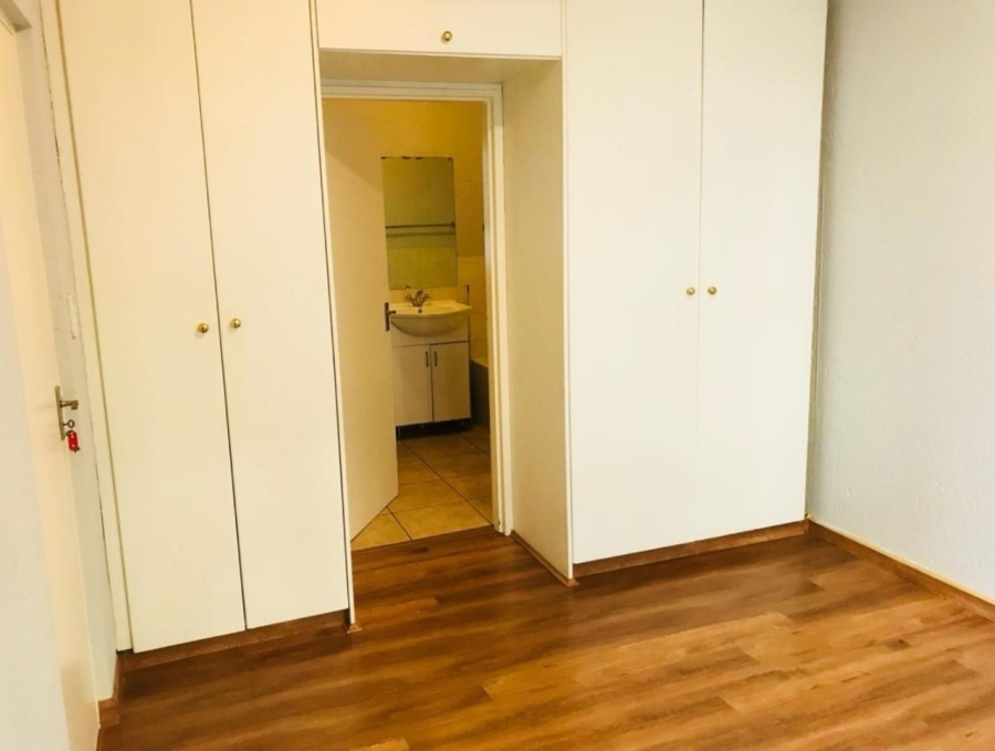 To Let 1 Bedroom Property for Rent in Paulshof Gauteng