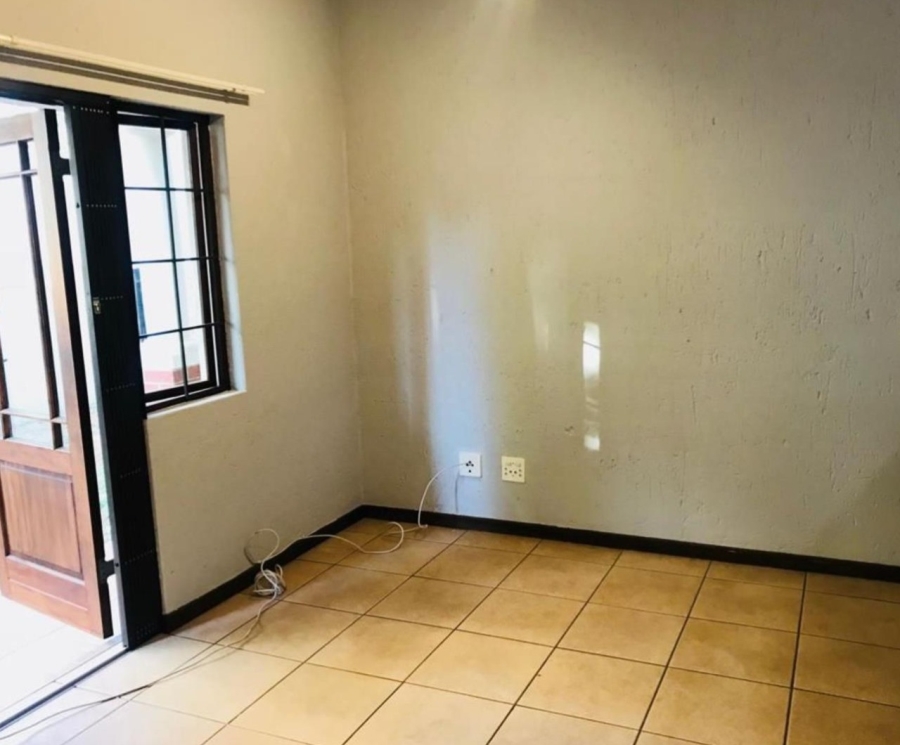 To Let 1 Bedroom Property for Rent in Paulshof Gauteng