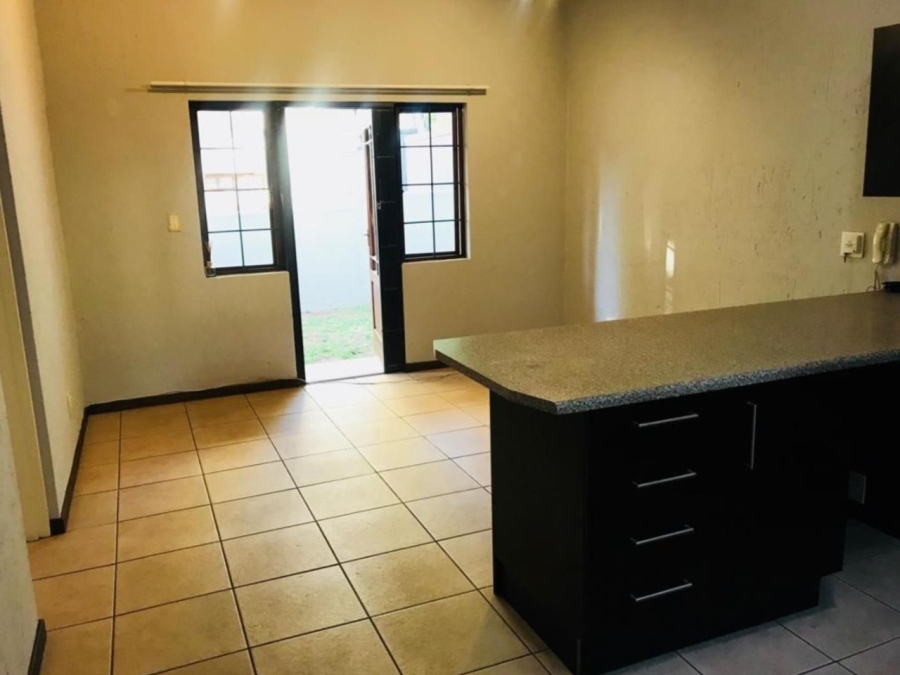 To Let 1 Bedroom Property for Rent in Paulshof Gauteng