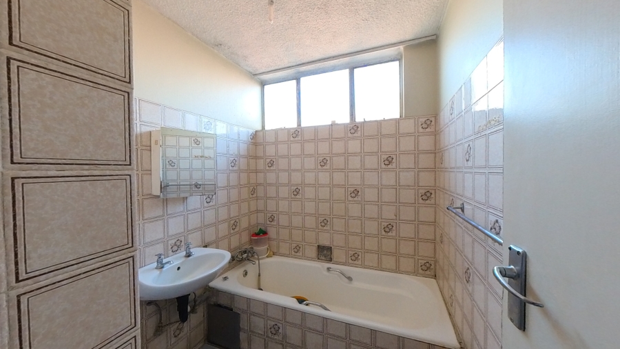 2 Bedroom Property for Sale in Sunnyside Gauteng