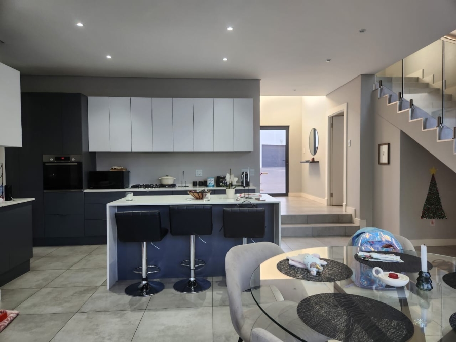 3 Bedroom Property for Sale in Oriel Gauteng