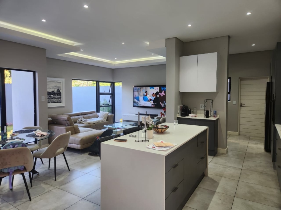 3 Bedroom Property for Sale in Oriel Gauteng