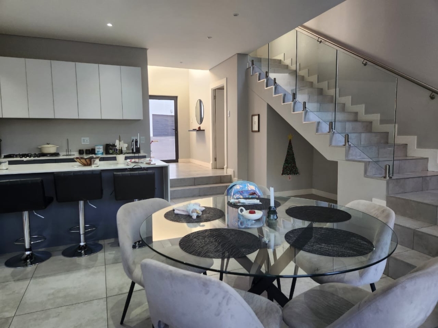 3 Bedroom Property for Sale in Oriel Gauteng