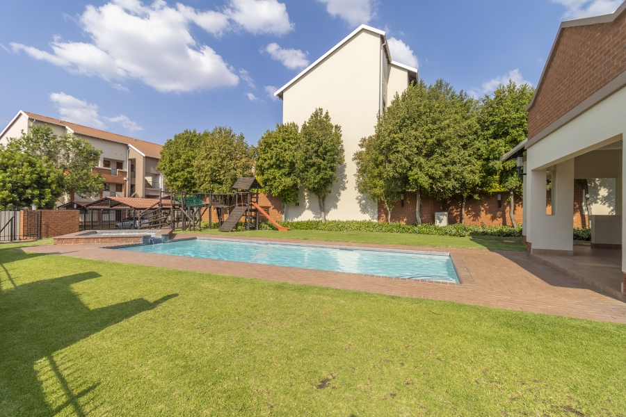 1 Bedroom Property for Sale in Paulshof Gauteng