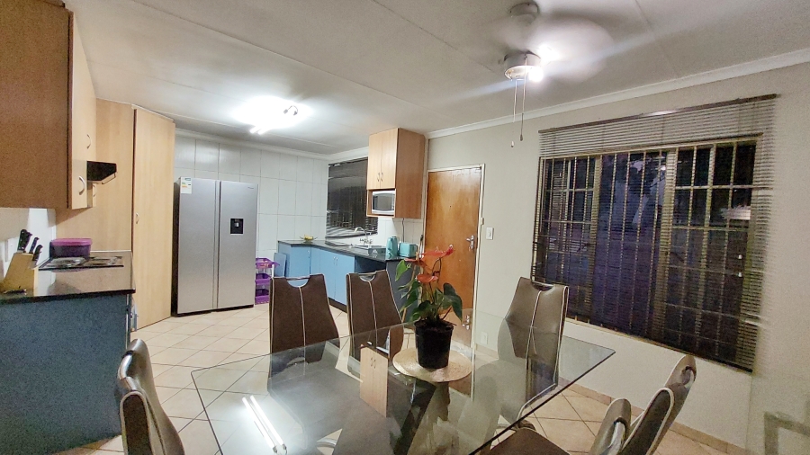 3 Bedroom Property for Sale in Willow Park Manor Gauteng