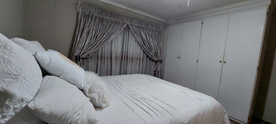 3 Bedroom Property for Sale in Willow Park Manor Gauteng