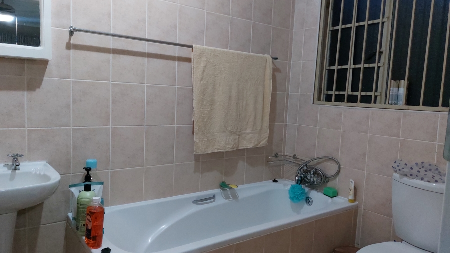 3 Bedroom Property for Sale in Willow Park Manor Gauteng