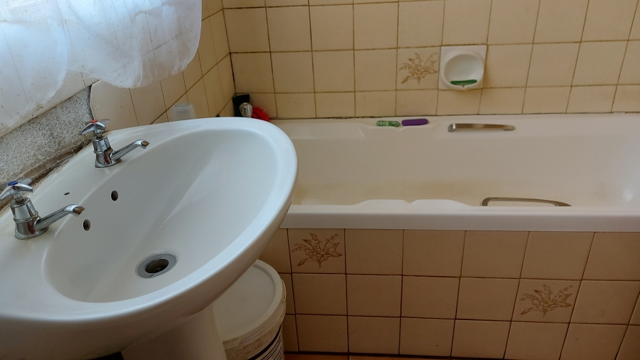 3 Bedroom Property for Sale in Vosloorus Ext 2 Gauteng