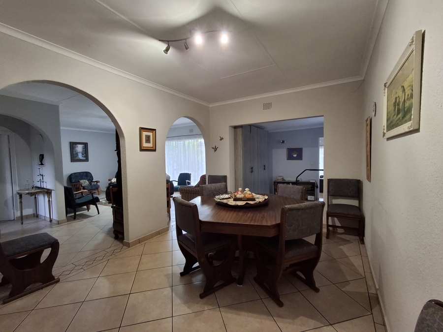 4 Bedroom Property for Sale in Dorandia Gauteng