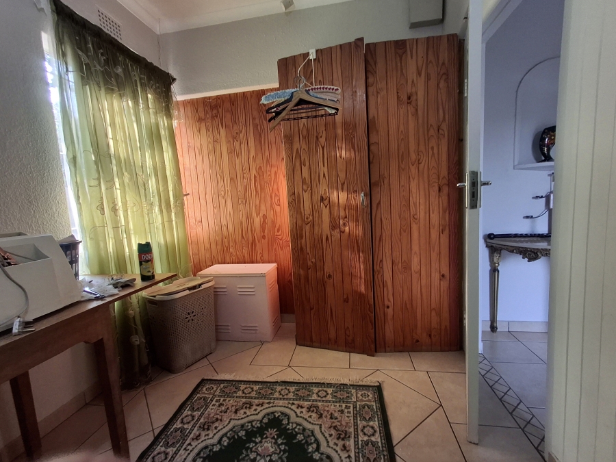 4 Bedroom Property for Sale in Dorandia Gauteng