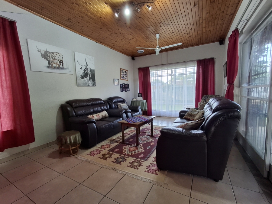 4 Bedroom Property for Sale in Dorandia Gauteng