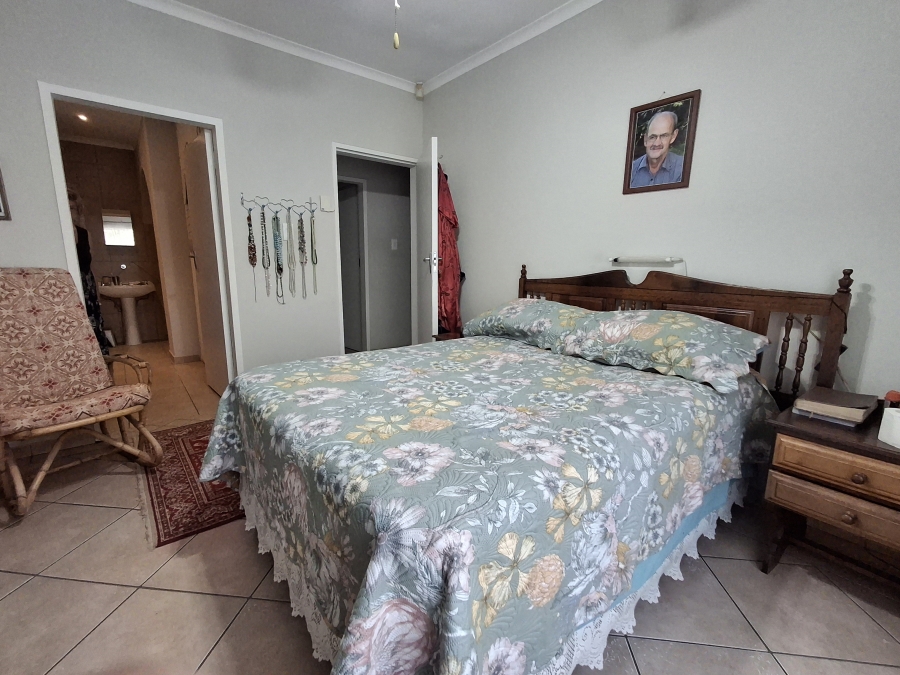 4 Bedroom Property for Sale in Dorandia Gauteng