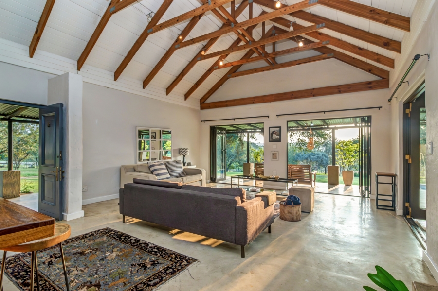 5 Bedroom Property for Sale in Chartwell Gauteng