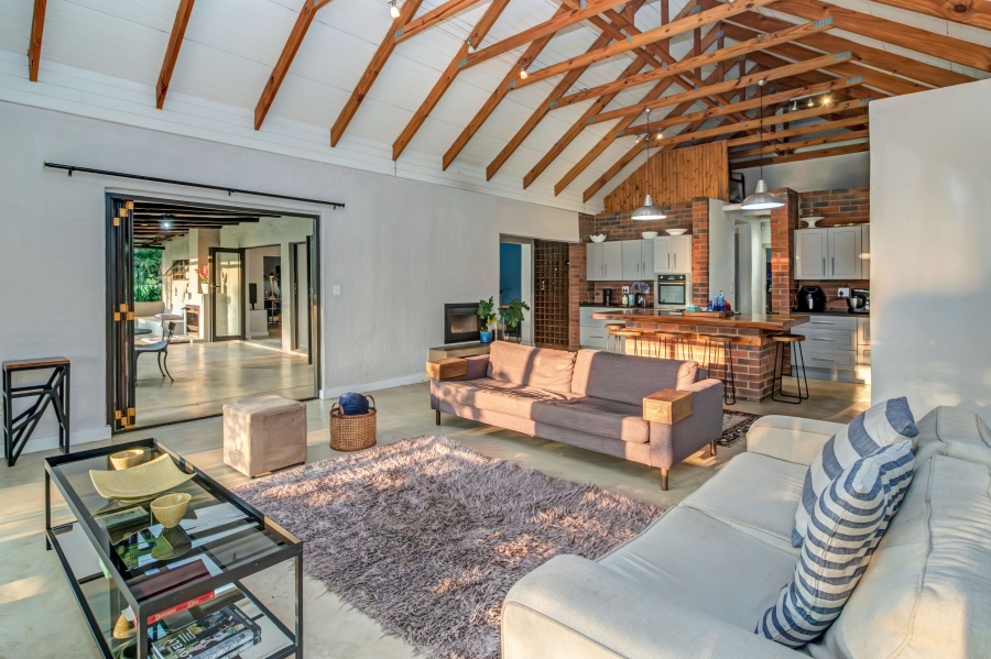 5 Bedroom Property for Sale in Chartwell Gauteng