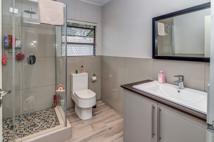 5 Bedroom Property for Sale in Chartwell Gauteng