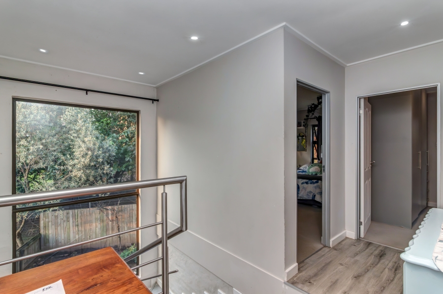5 Bedroom Property for Sale in Chartwell Gauteng