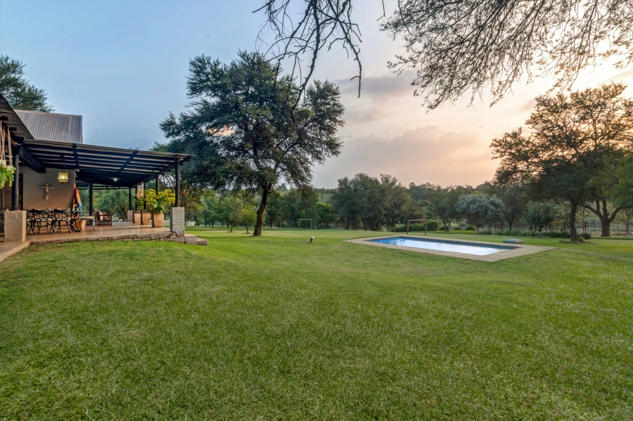 5 Bedroom Property for Sale in Chartwell Gauteng
