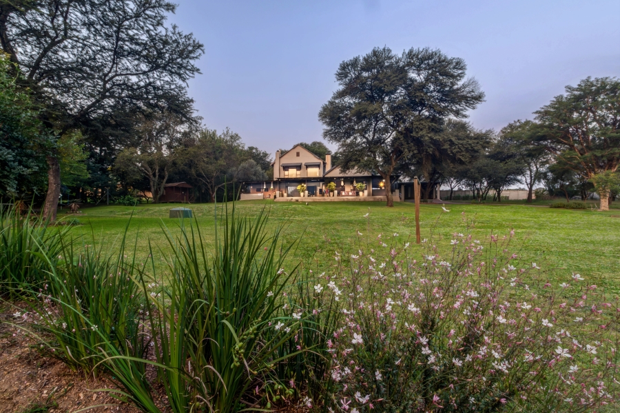 5 Bedroom Property for Sale in Chartwell Gauteng