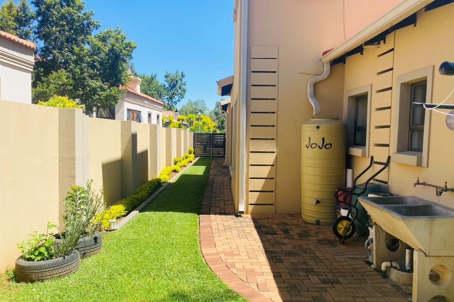 To Let 5 Bedroom Property for Rent in Equestria Gauteng