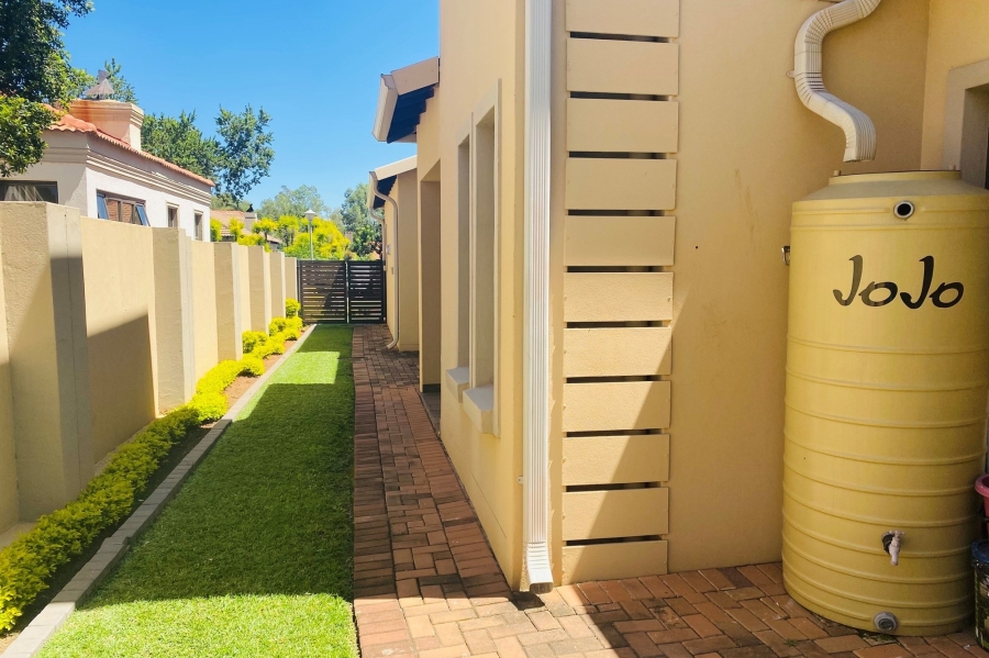 To Let 5 Bedroom Property for Rent in Equestria Gauteng