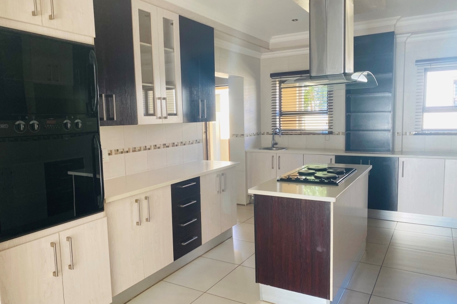 To Let 5 Bedroom Property for Rent in Equestria Gauteng