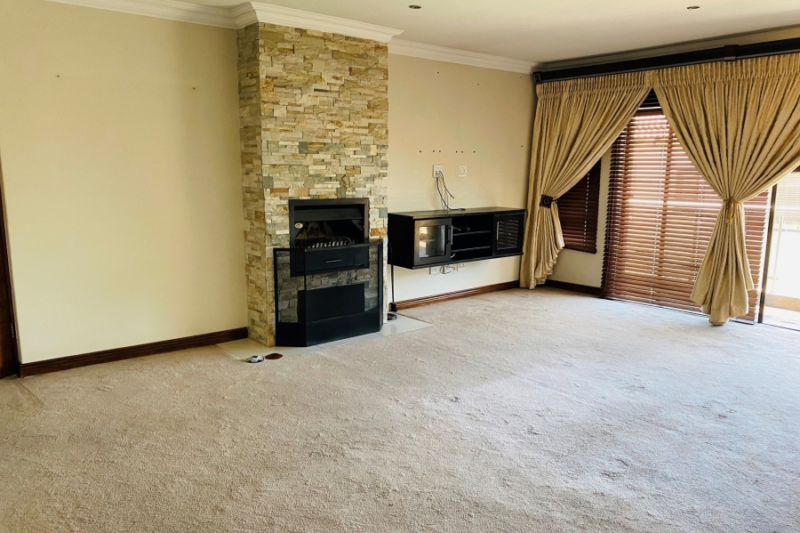 To Let 5 Bedroom Property for Rent in Equestria Gauteng