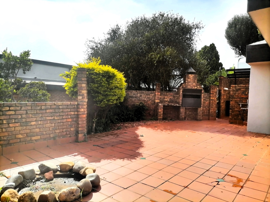To Let 3 Bedroom Property for Rent in Moreleta Park Gauteng