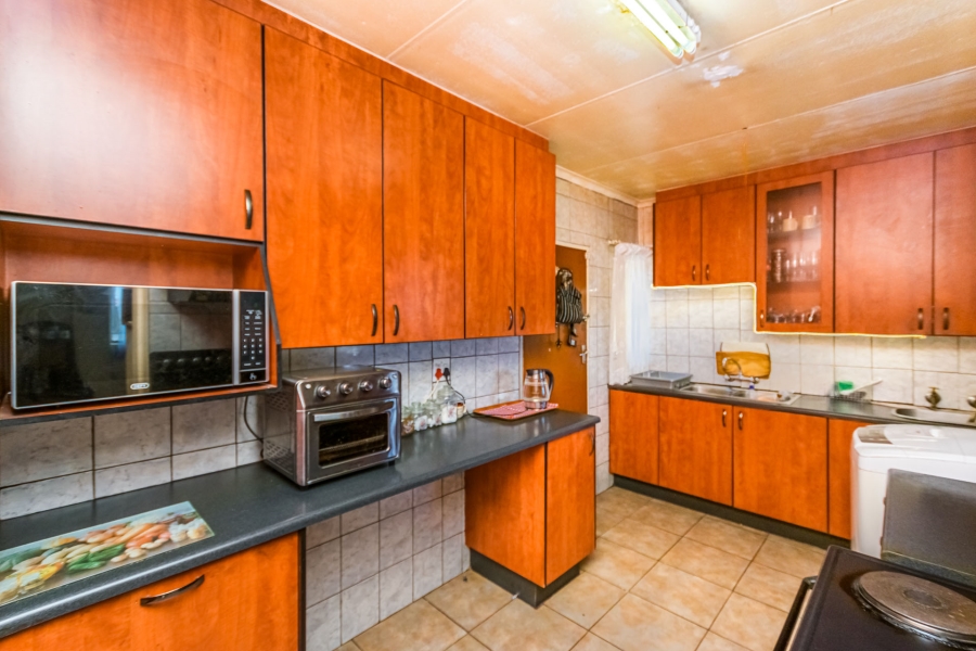 4 Bedroom Property for Sale in Lindhaven Gauteng