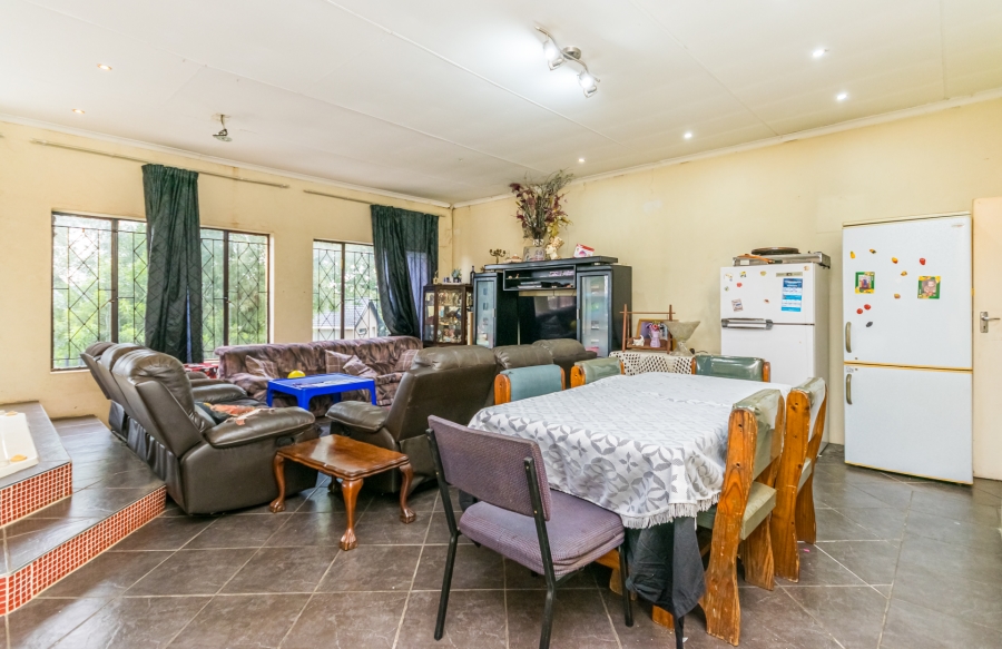 4 Bedroom Property for Sale in Lindhaven Gauteng