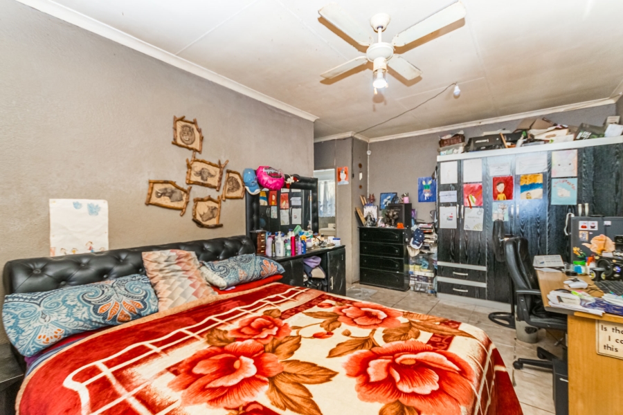 4 Bedroom Property for Sale in Lindhaven Gauteng