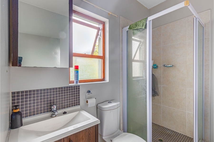 1 Bedroom Property for Sale in Broadacres Gauteng