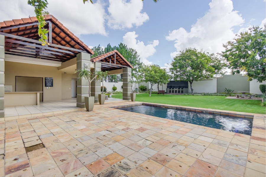 1 Bedroom Property for Sale in Broadacres Gauteng