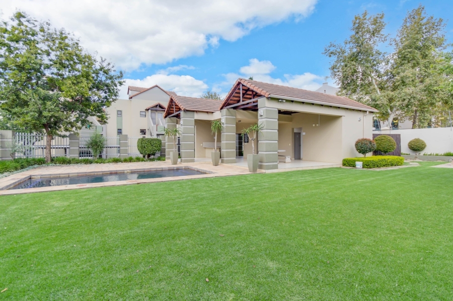 1 Bedroom Property for Sale in Broadacres Gauteng