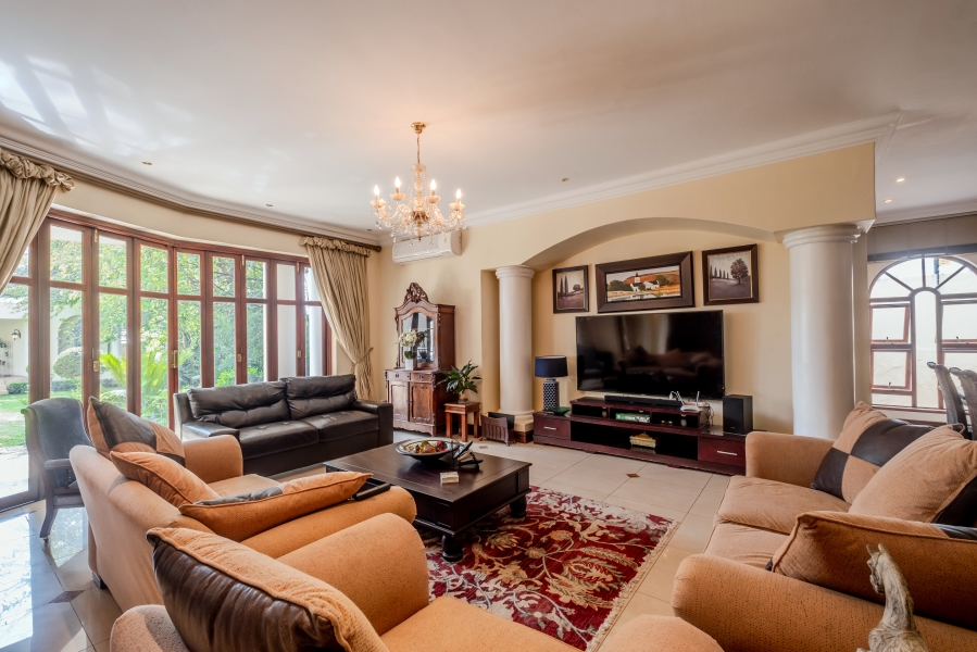 4 Bedroom Property for Sale in Waterkloof Gauteng
