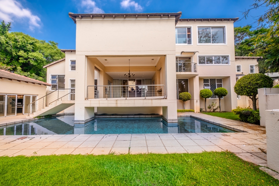 6 Bedroom Property for Sale in Waterkloof Park Gauteng