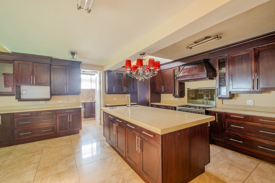6 Bedroom Property for Sale in Waterkloof Park Gauteng