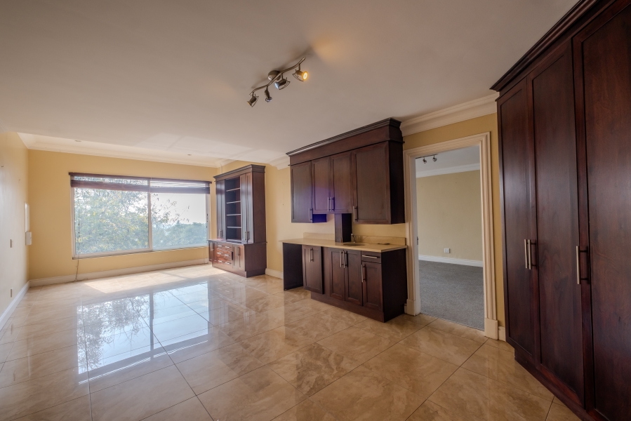 6 Bedroom Property for Sale in Waterkloof Park Gauteng