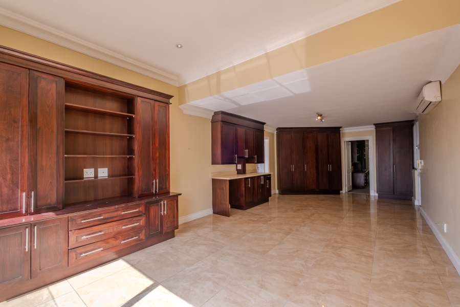 6 Bedroom Property for Sale in Waterkloof Park Gauteng