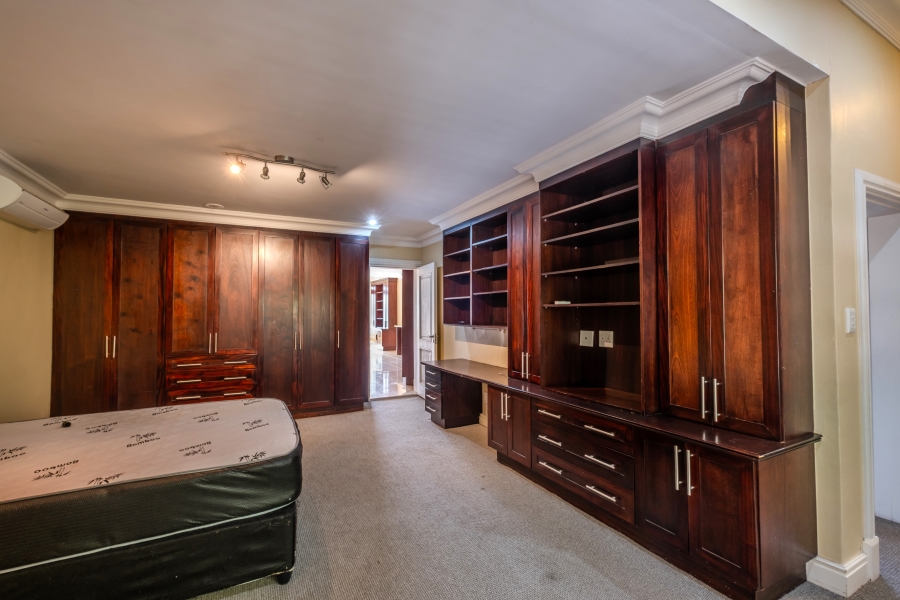 6 Bedroom Property for Sale in Waterkloof Park Gauteng