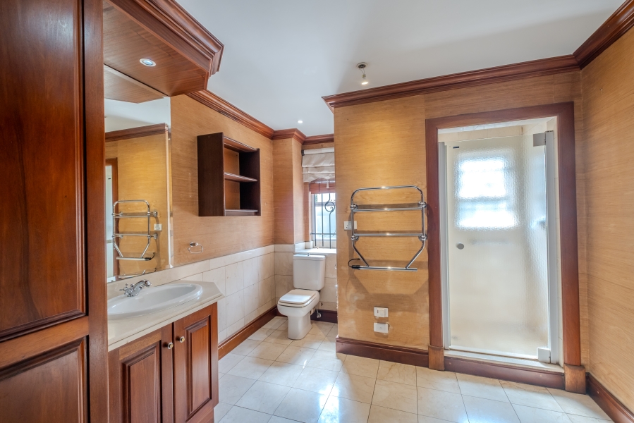 6 Bedroom Property for Sale in Waterkloof Park Gauteng