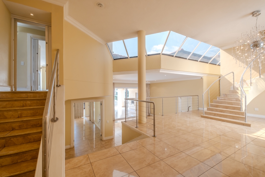 6 Bedroom Property for Sale in Waterkloof Park Gauteng