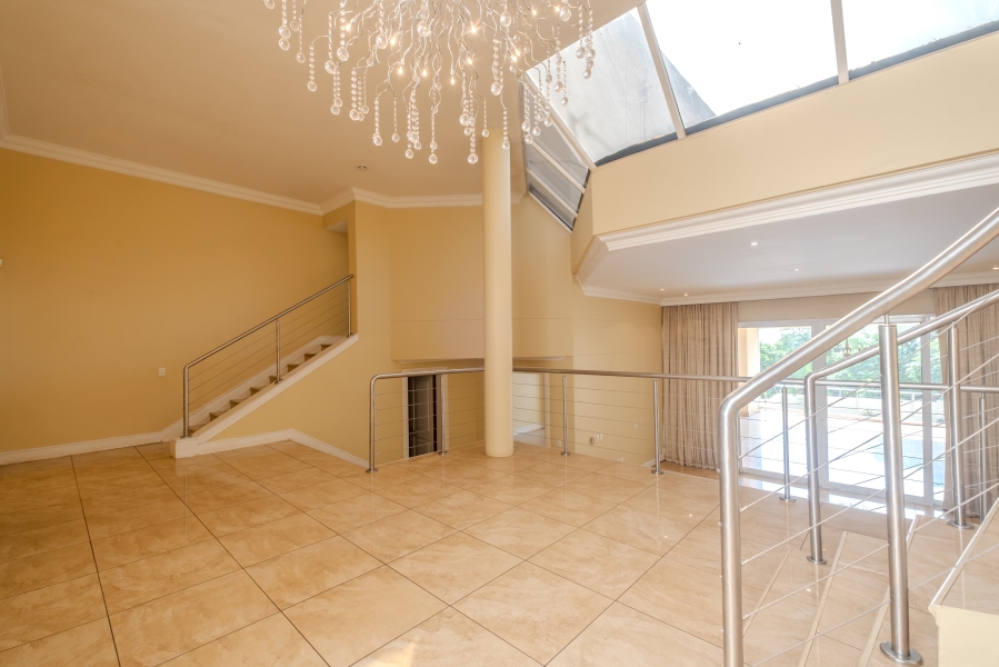 6 Bedroom Property for Sale in Waterkloof Park Gauteng