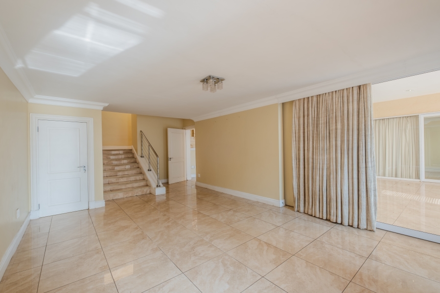 6 Bedroom Property for Sale in Waterkloof Park Gauteng