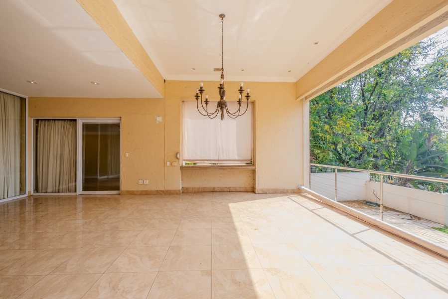 6 Bedroom Property for Sale in Waterkloof Park Gauteng