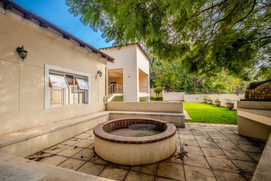 6 Bedroom Property for Sale in Waterkloof Park Gauteng