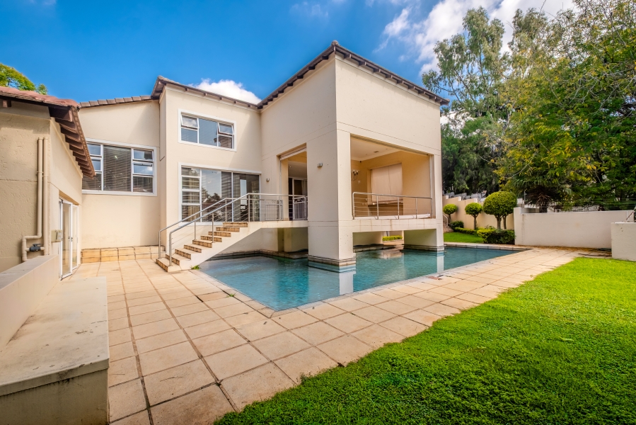 6 Bedroom Property for Sale in Waterkloof Park Gauteng