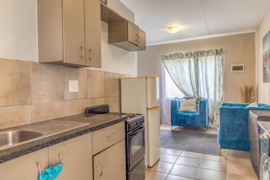 2 Bedroom Property for Sale in Fleurhof Gauteng