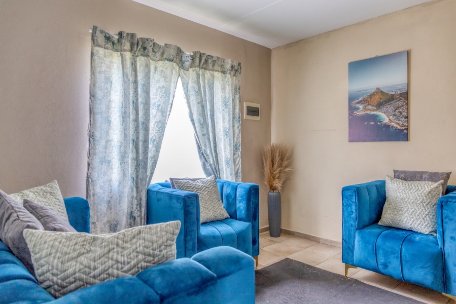 2 Bedroom Property for Sale in Fleurhof Gauteng