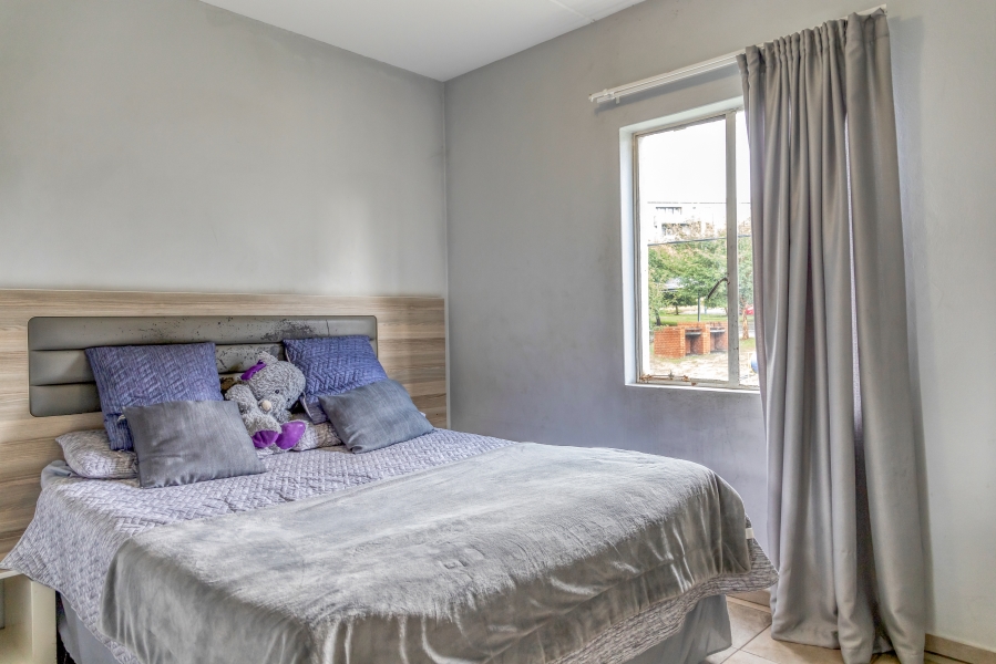 2 Bedroom Property for Sale in Fleurhof Gauteng
